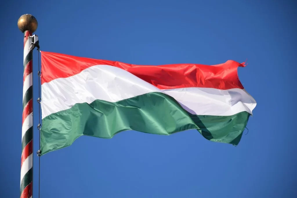 Dịch vụ gửi hàng đi Hungary từ Thủ Dầu Một uy tín