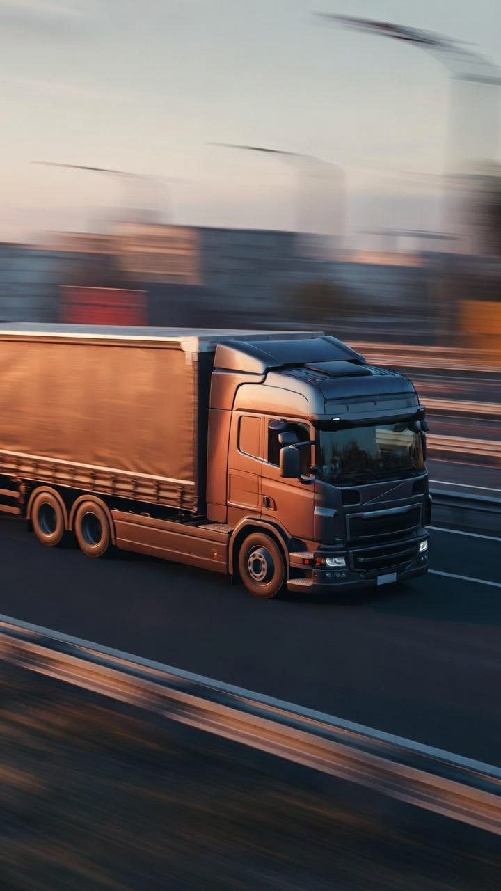 Nhà máy tăng sản lượng cuối năm: 5 cách giảm chi phí trucking mà không giảm chất lượng dịch vụ